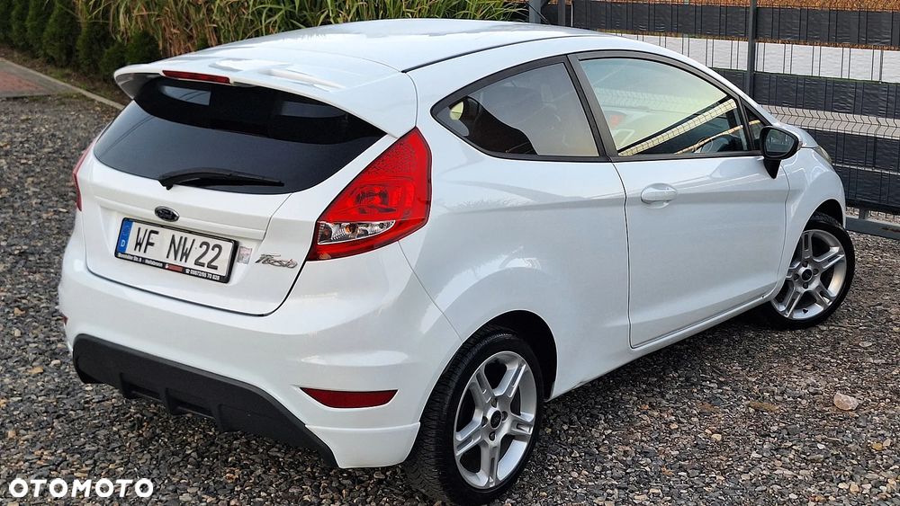 Ford Fiesta 1.4 Sport - 33