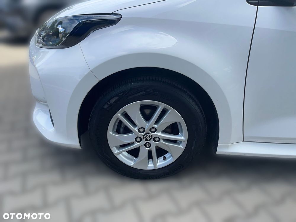 Toyota Yaris 1.5 Comfort - 11