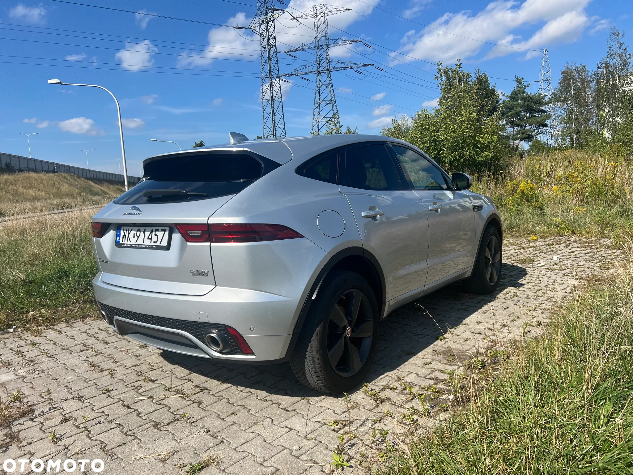 Jaguar E-Pace 2.0 i4D AWD R-Dynamic S - 4