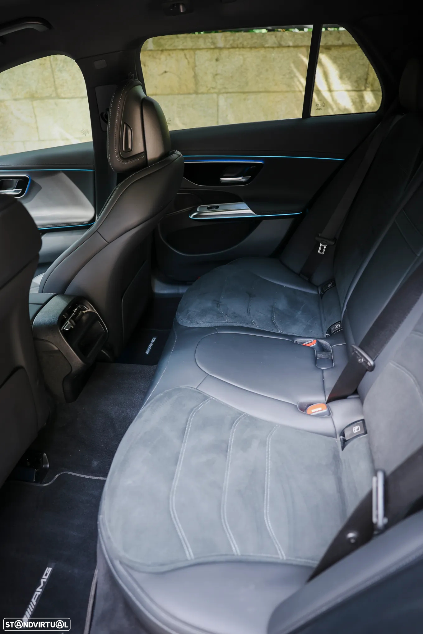 Mercedes-Benz E 300 e AMG Line - 49