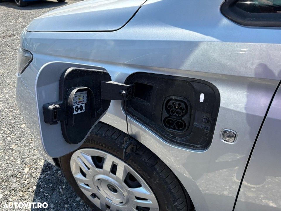 Ford Transit Connect - 10