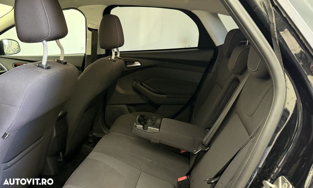 Ford Focus - 9