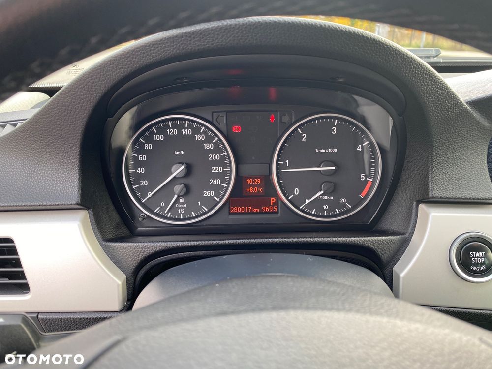 BMW Seria 3 320d DPF Touring - 14