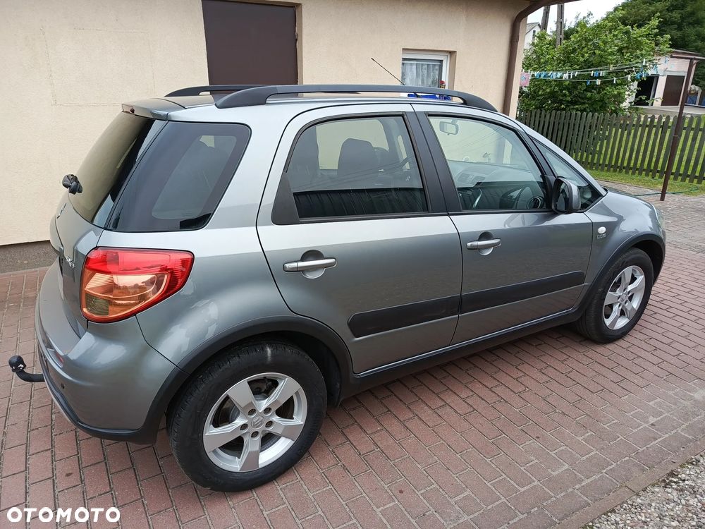 Suzuki SX4 2.0 DDiS 4x2 Comfort - 8