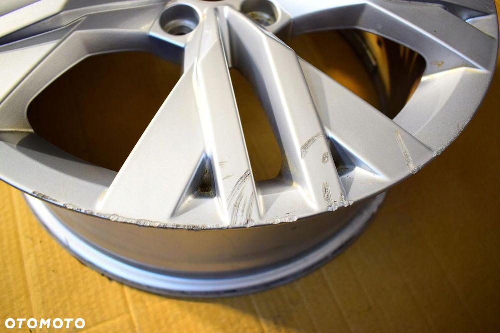 VW 17 Passat B8 3G0 Oryginał - 3