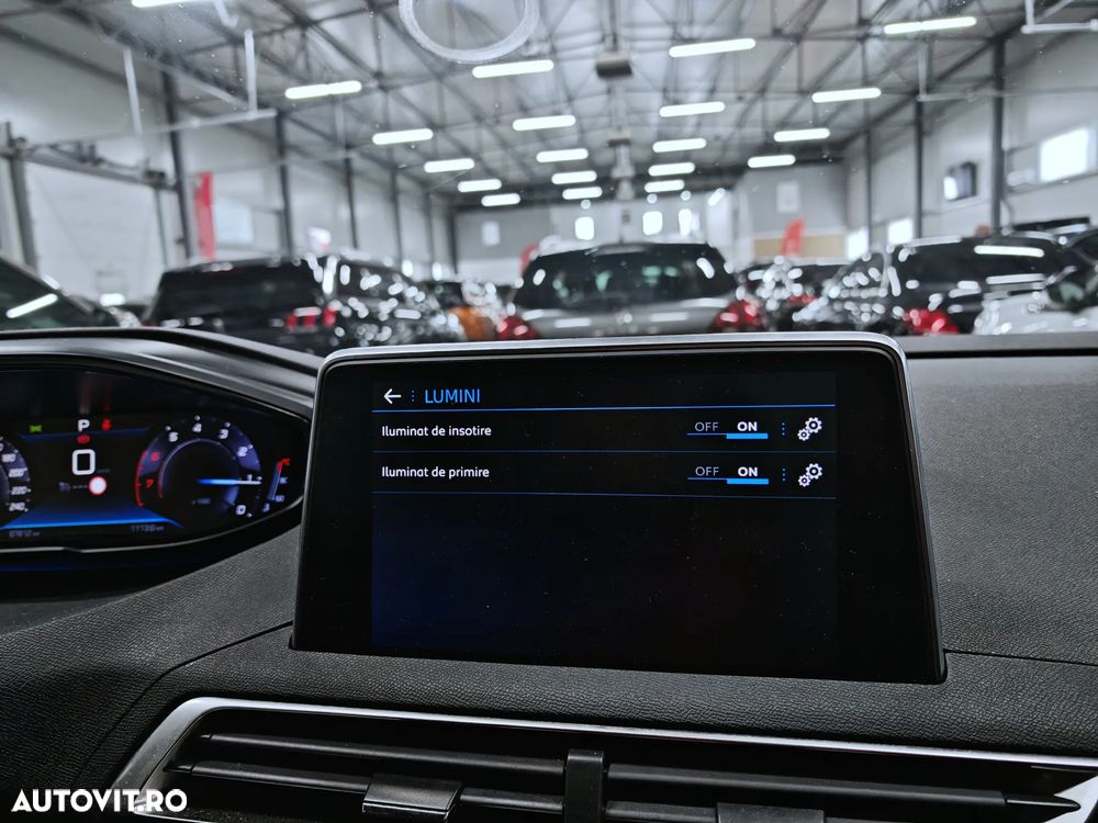 Peugeot 3008 PureTech 130 Stop & Start EAT6 Allure - 16
