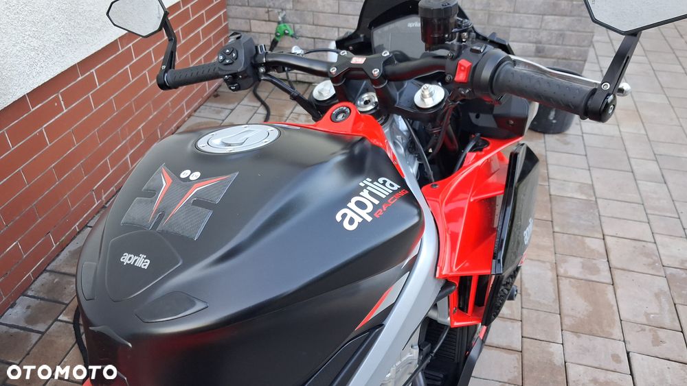 Aprilia Tuono - 10