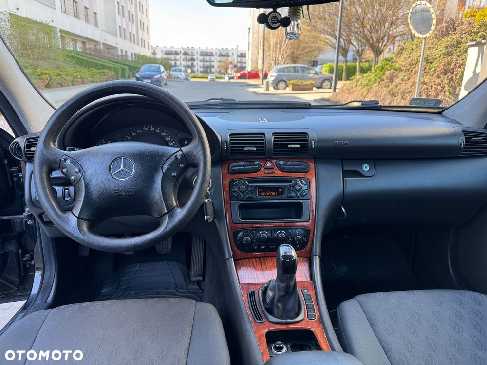 Mercedes-Benz Klasa C 200 CDI Classic - 10