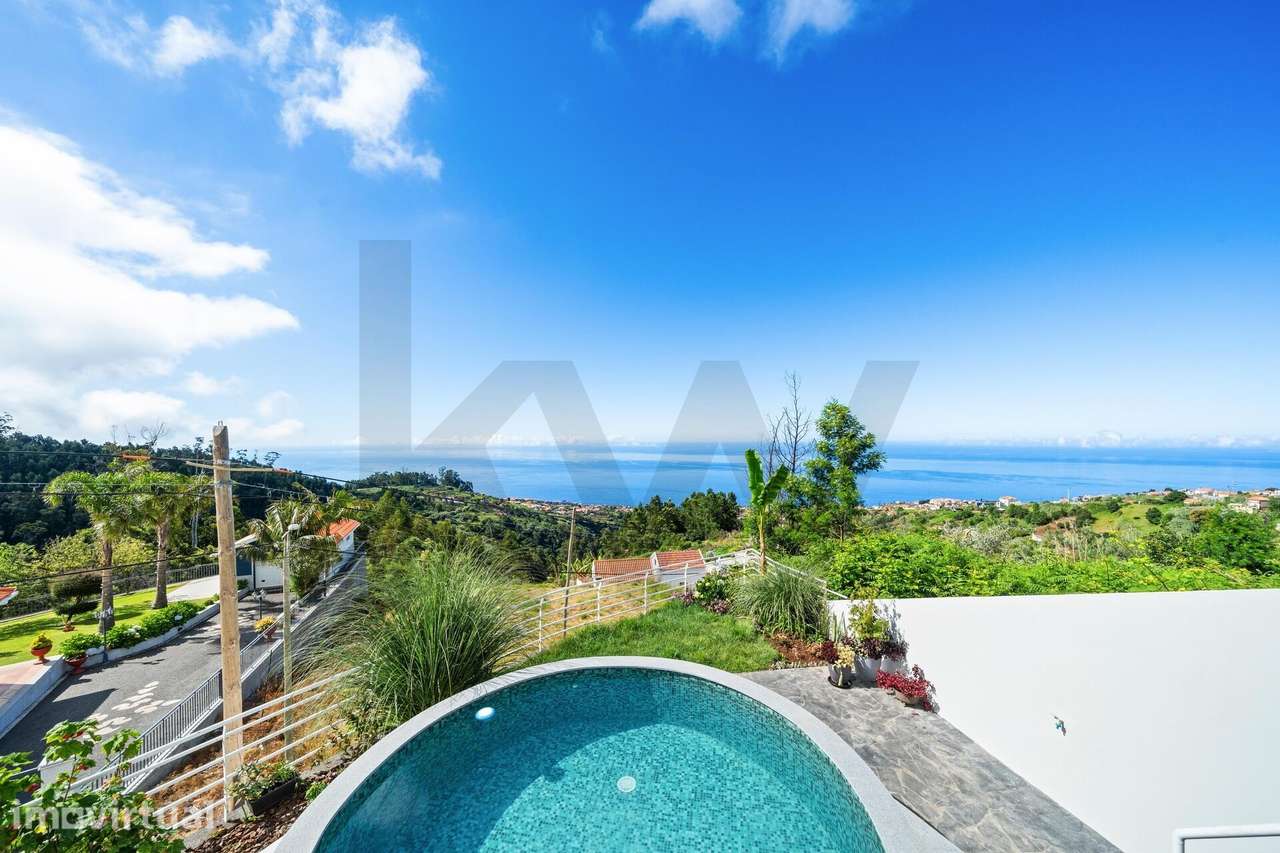 Moradia T3 com Piscina, Jardim e Vista Desafogada nos Canhas - Grande imagem: 2/52