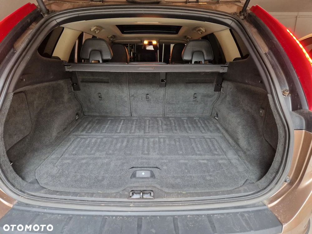 Volvo XC 60 D5 AWD Summum - 9