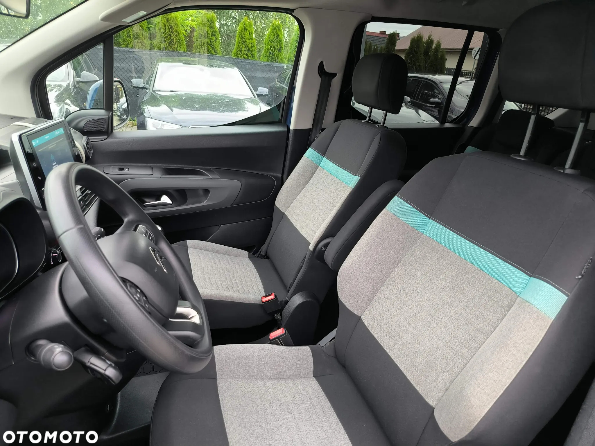 Citroën Berlingo Multispace PureTech 110 SELECTION - 24