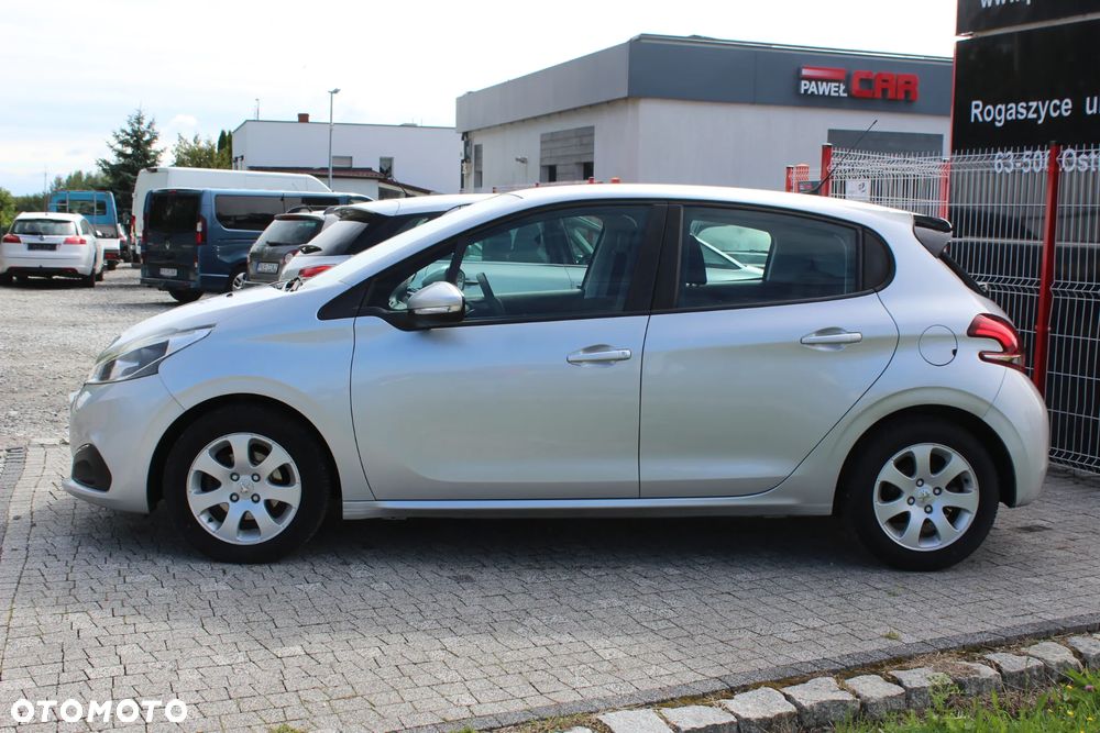 Peugeot 208 1.6 BlueHDi Allure S&S - 7