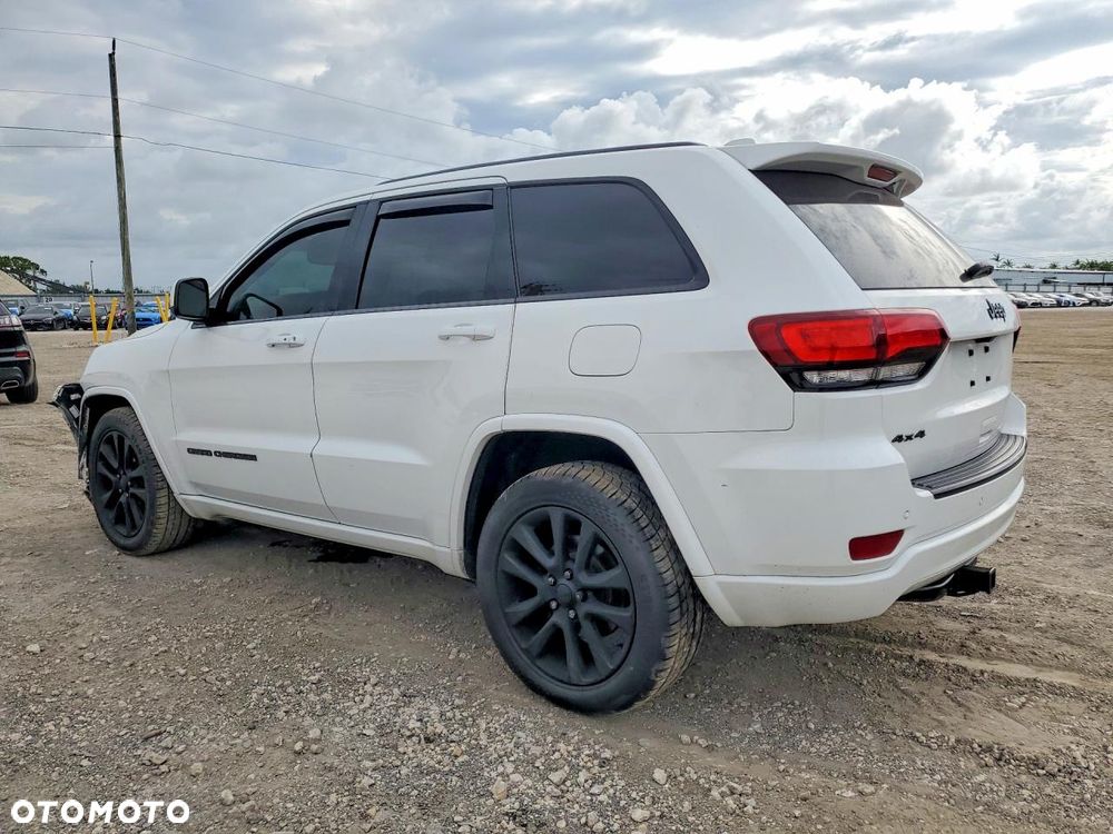 Jeep Grand Cherokee - 4