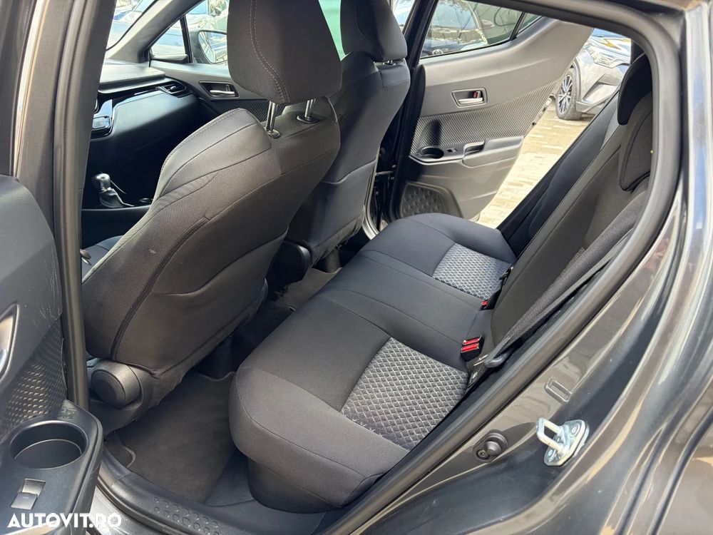 Toyota C-HR Hybrid Business-Edition - 27