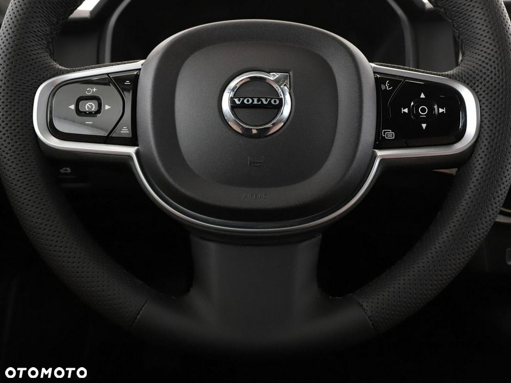 Volvo V90 Cross Country D4 AWD - 22