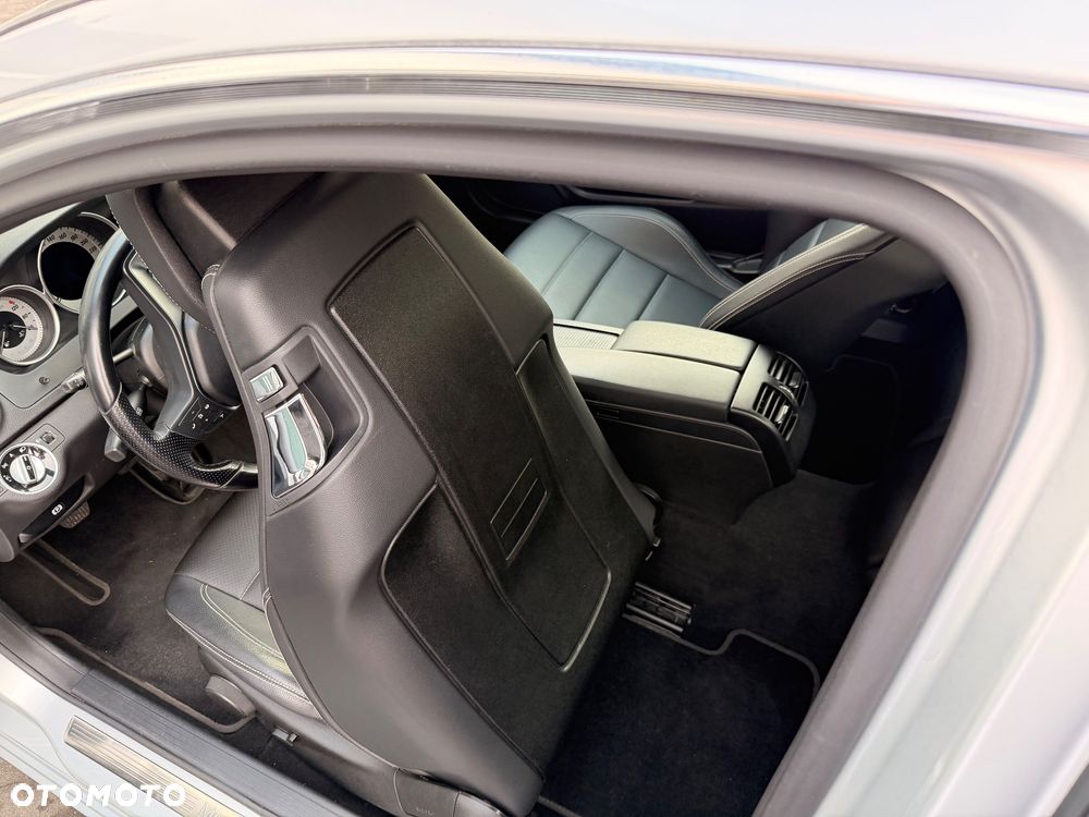 Mercedes-Benz Klasa C 180 BlueEFFICIENCY - 29