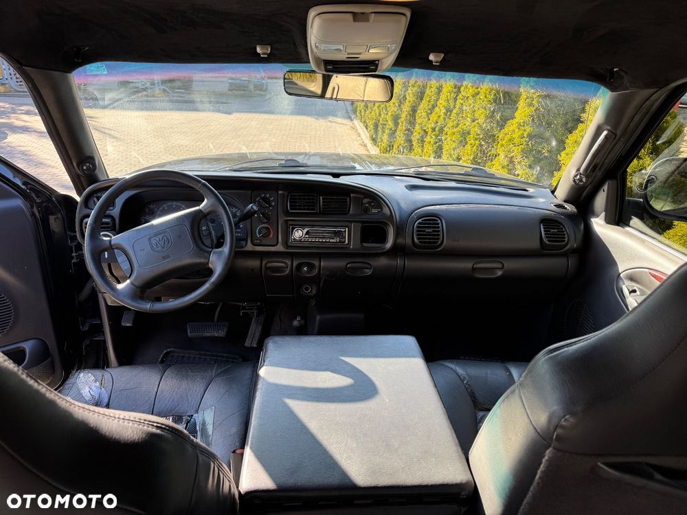 Dodge RAM 8.0 V10 - 7