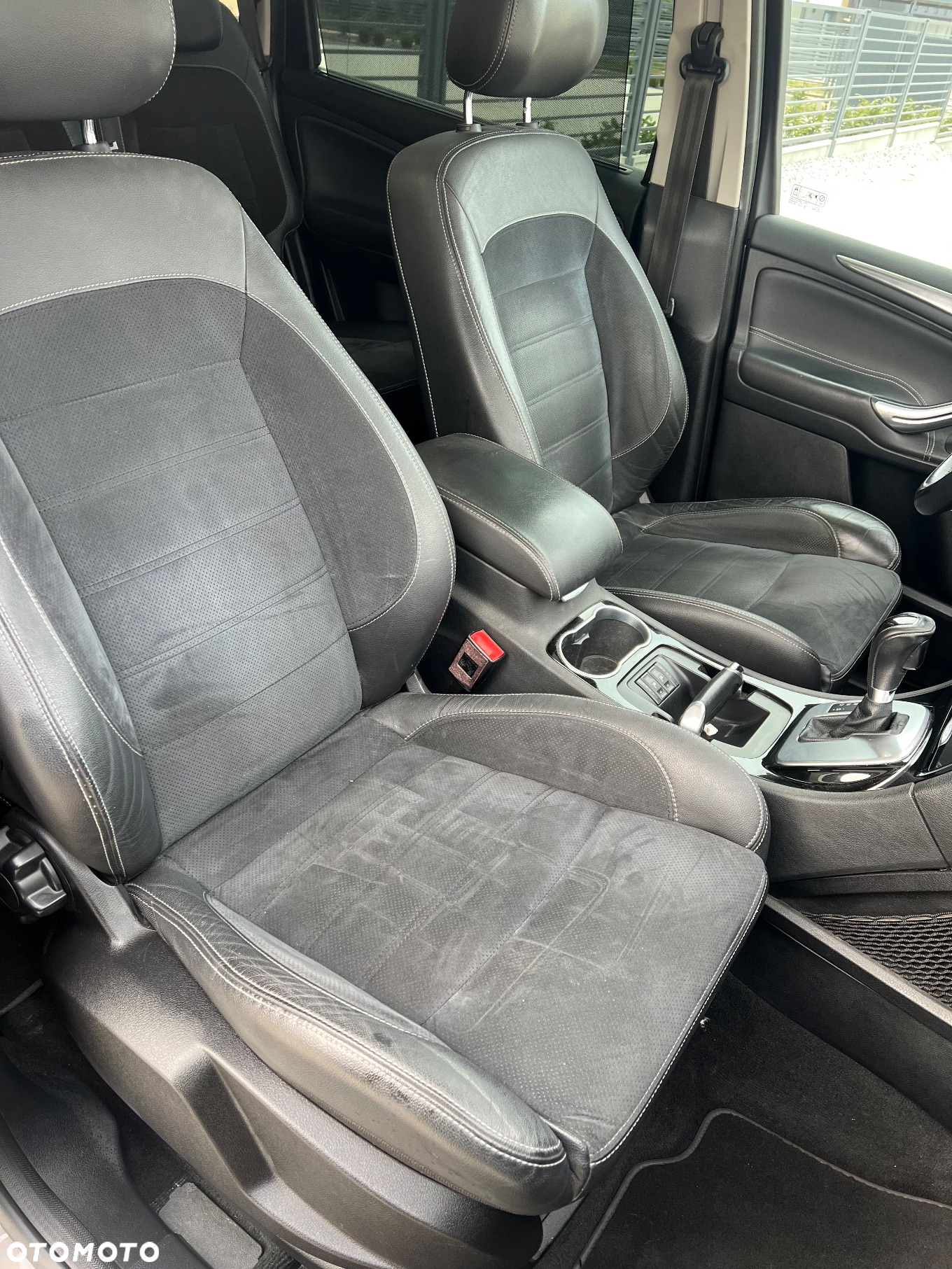 Ford Galaxy 2.2 TDCi Titanium - 28