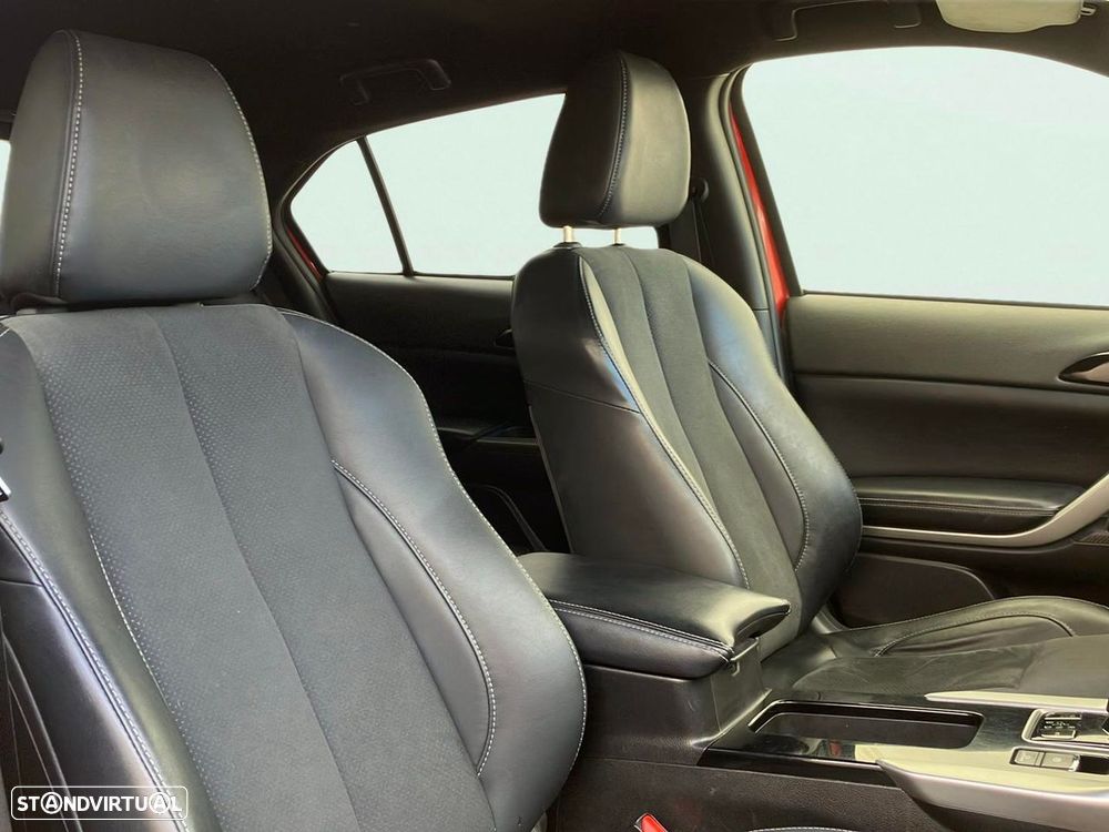 Mitsubishi Eclipse Cross 2.4 PHEV eMotion - 16
