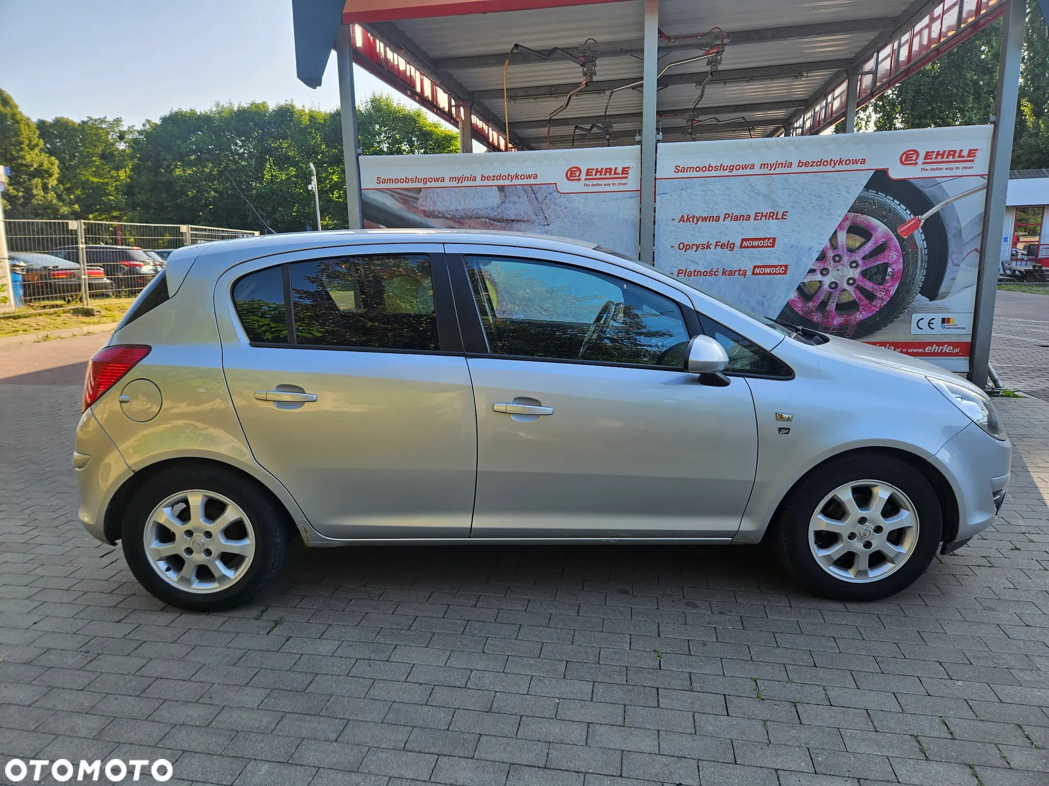 Opel Corsa 1.2 16V Enjoy - 5