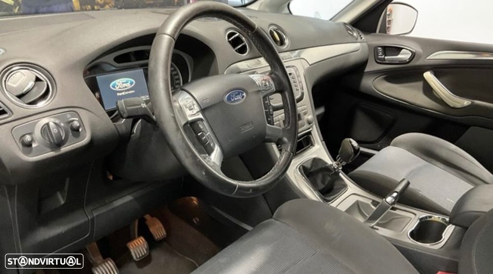 Ford S-Max 2.0 TDCi Titanium 7L - 6