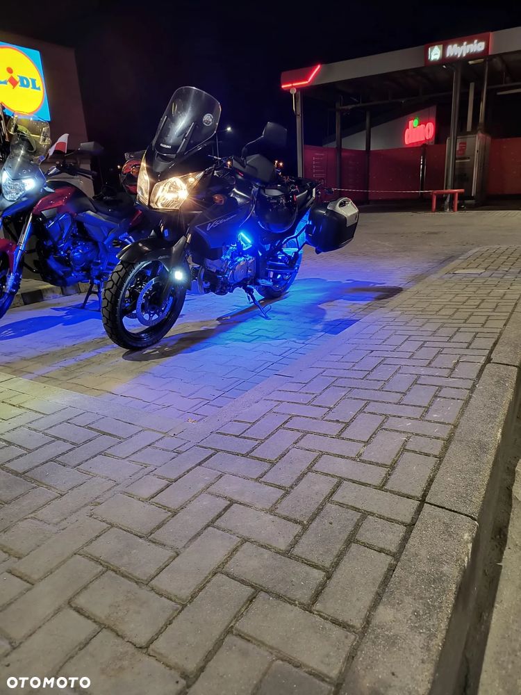 Suzuki V-STROM - 4