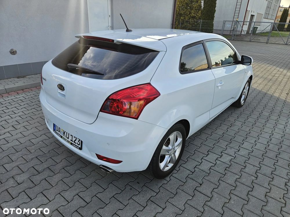 Kia ProCeed 1.4 CVVT Dream-Team Edition - 9