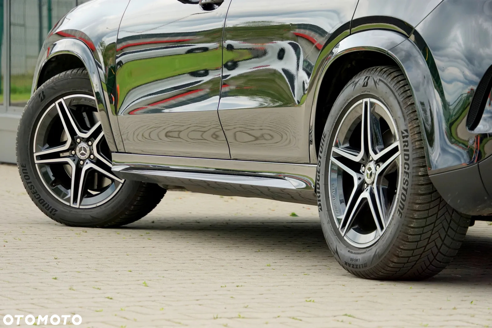 Mercedes-Benz GLE 300 d 4Matic 9G-TRONIC AMG Line - 15