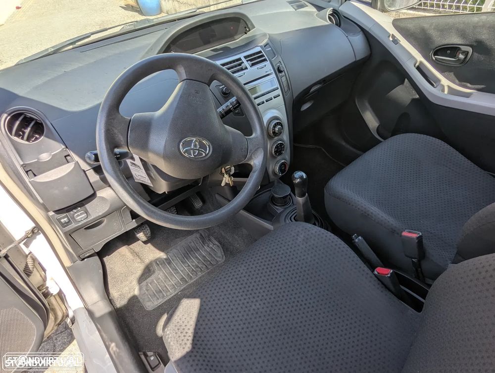 Toyota Yaris 1.4 D-4D - 6