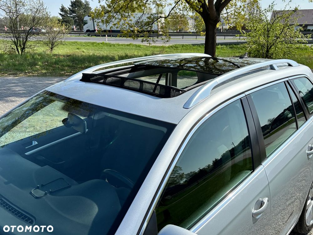 Volkswagen Golf 2.0 TDI DPF Highline - 20