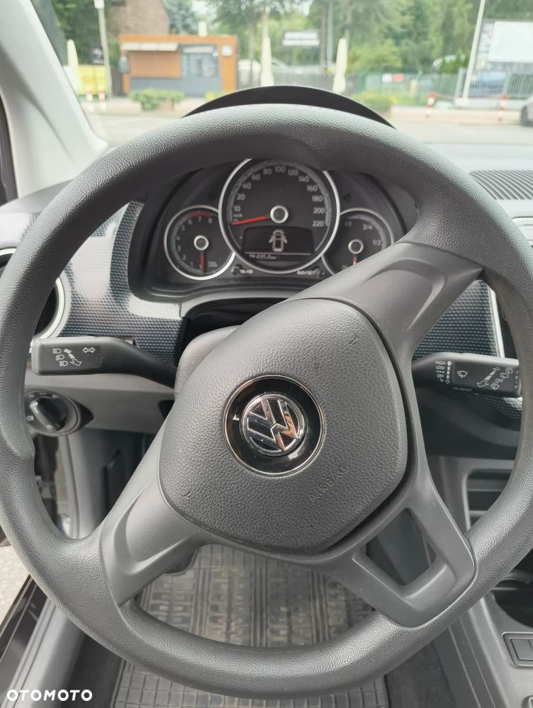Volkswagen up! 1.0 move - 12