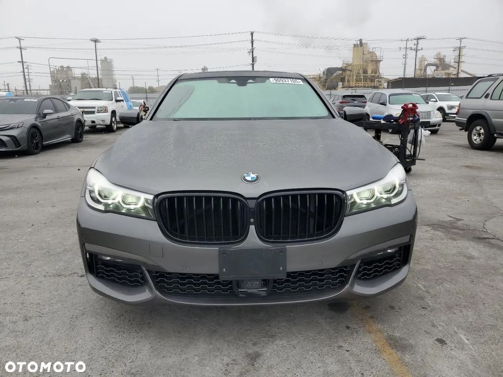 BMW Seria 7 - 2