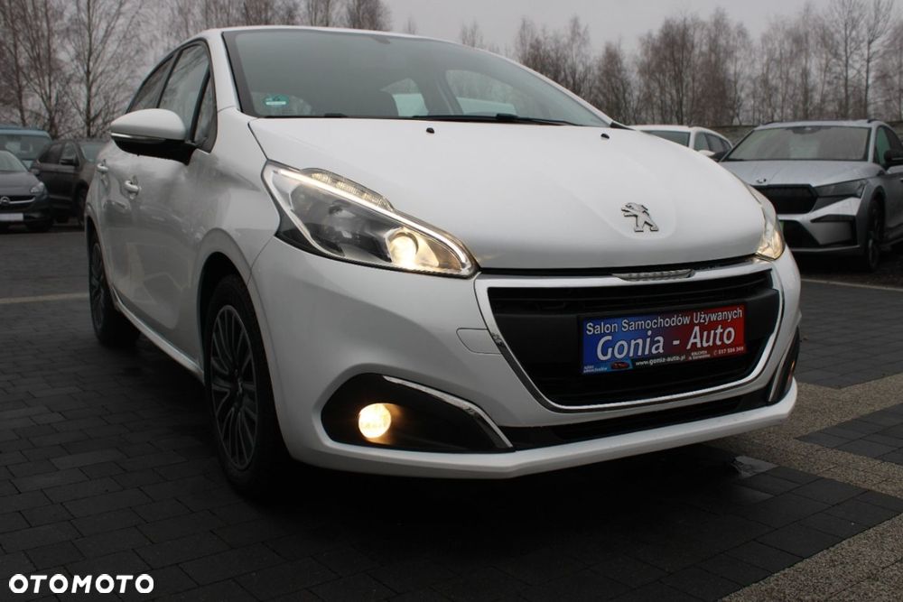 Peugeot 208 - 20