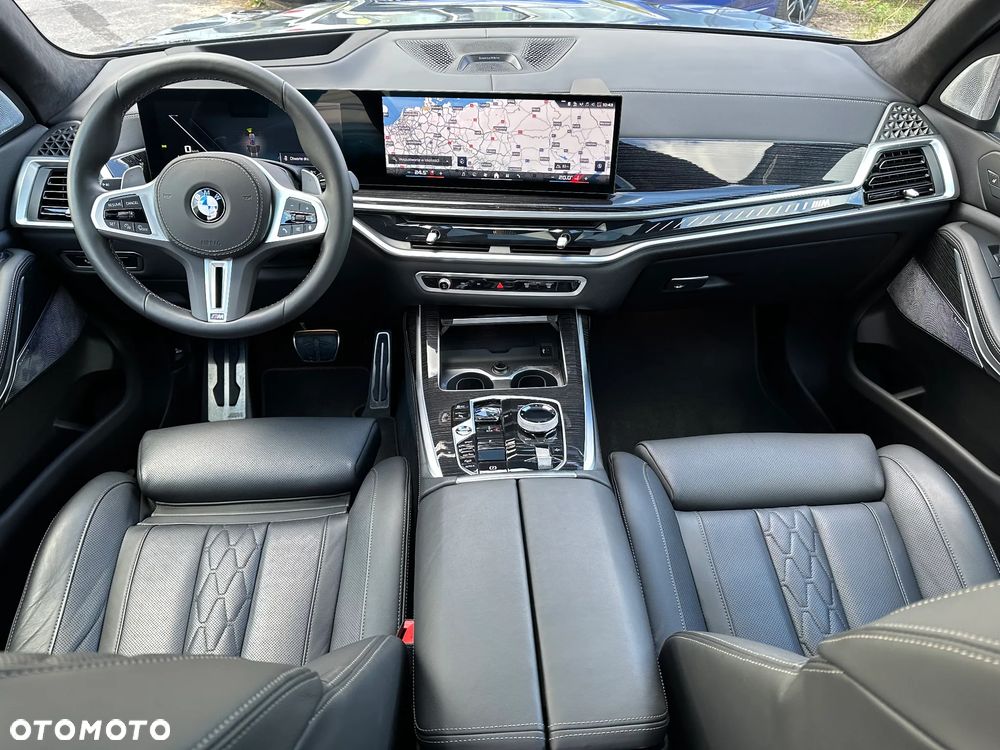 BMW X7 2025