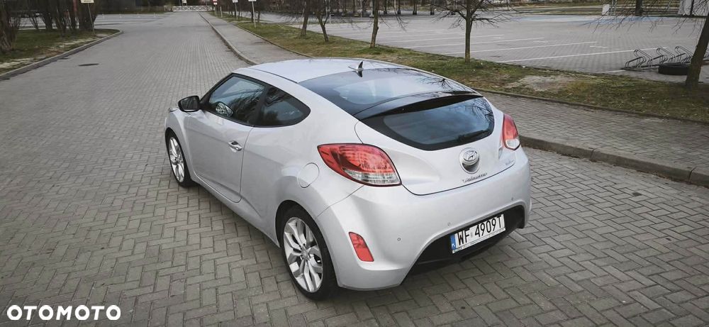 Hyundai Veloster 1.6 GDI Style - 4