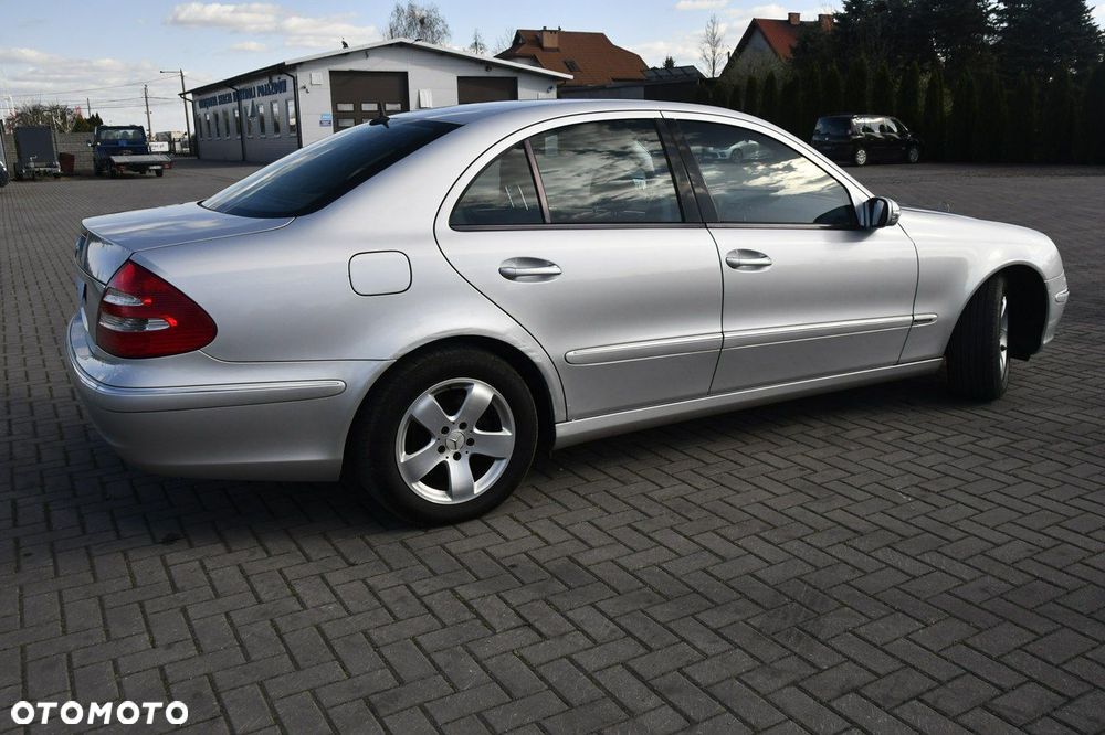 Mercedes-Benz Klasa E - 8