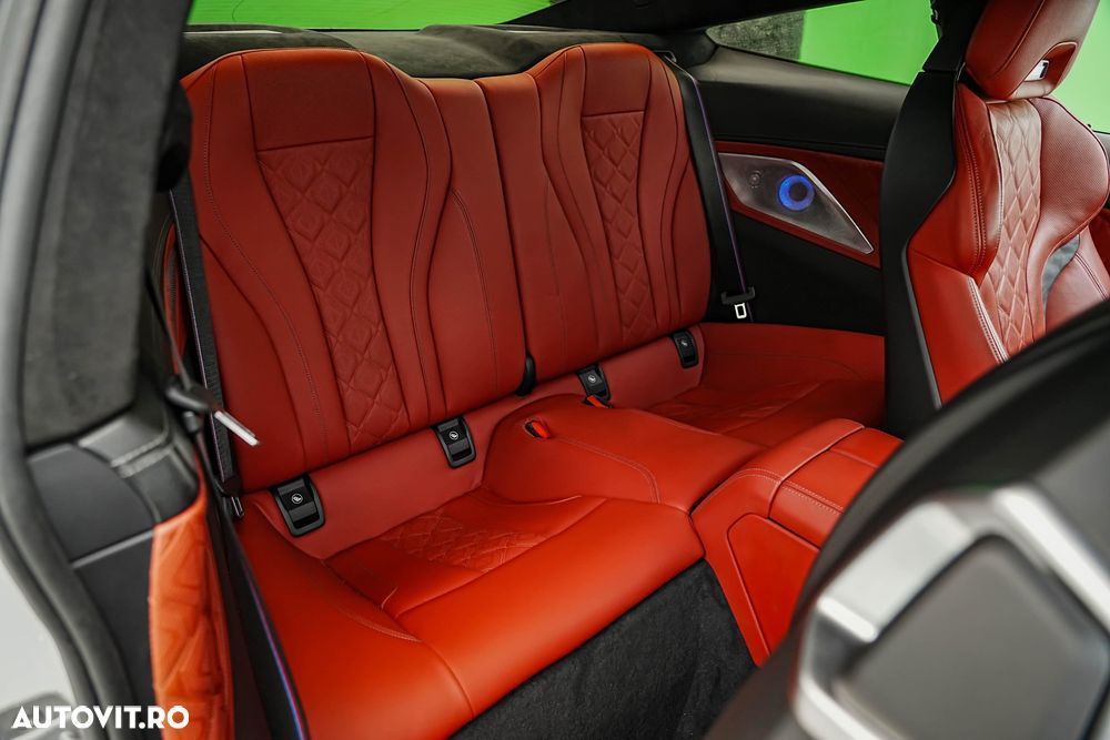 BMW M8 Competition - 12