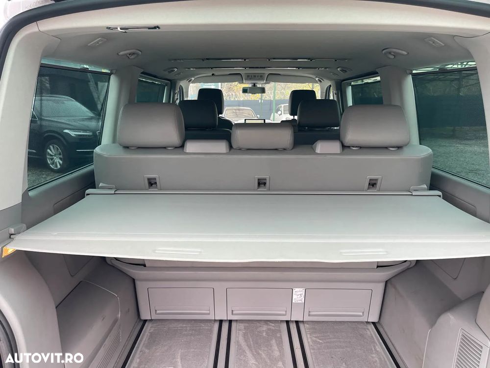 Volkswagen Multivan - 8