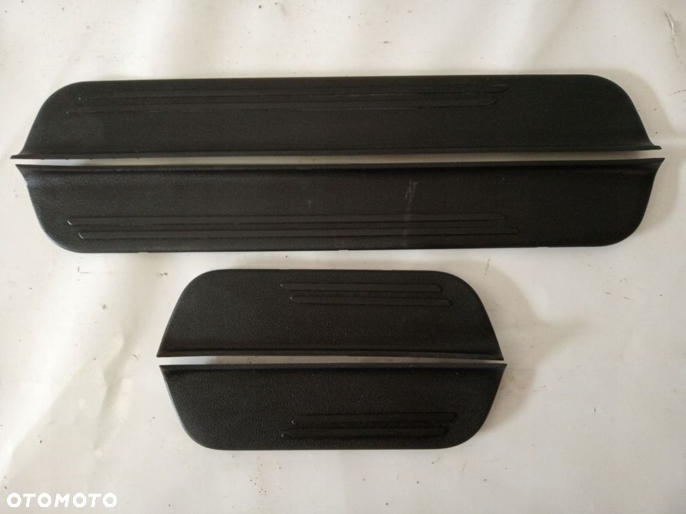 HYUNDAI I30 III HB NAKLADKA PROGU TYŁ TYLNA 17-19 - 1