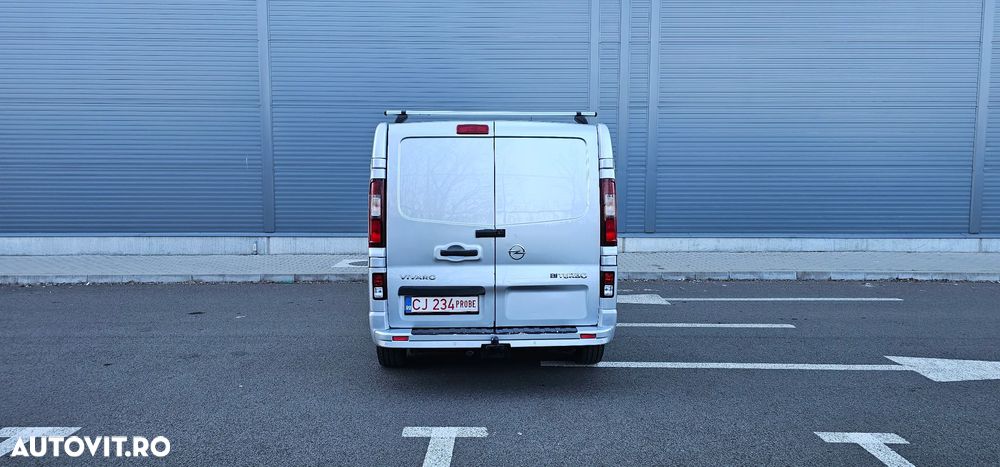 Opel Vivaro - 18