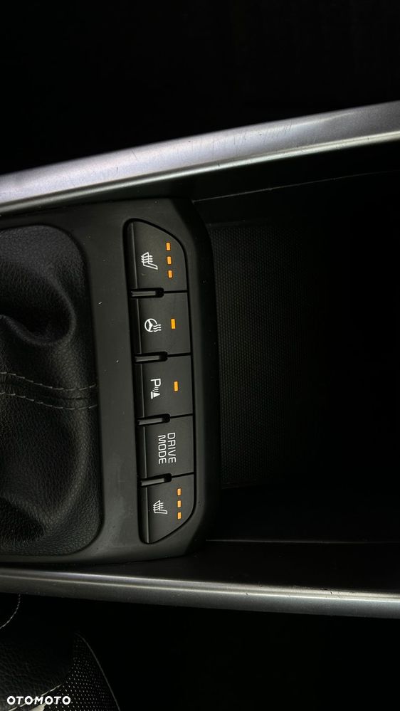Kia Stonic 1.0 T-GDI 120 Platinum Edition - 25