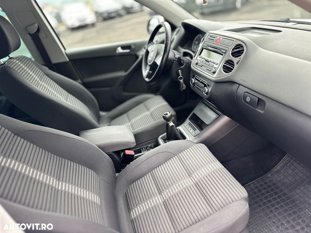 Volkswagen Tiguan 2.0 TDI 4Motion Track & Style - 6