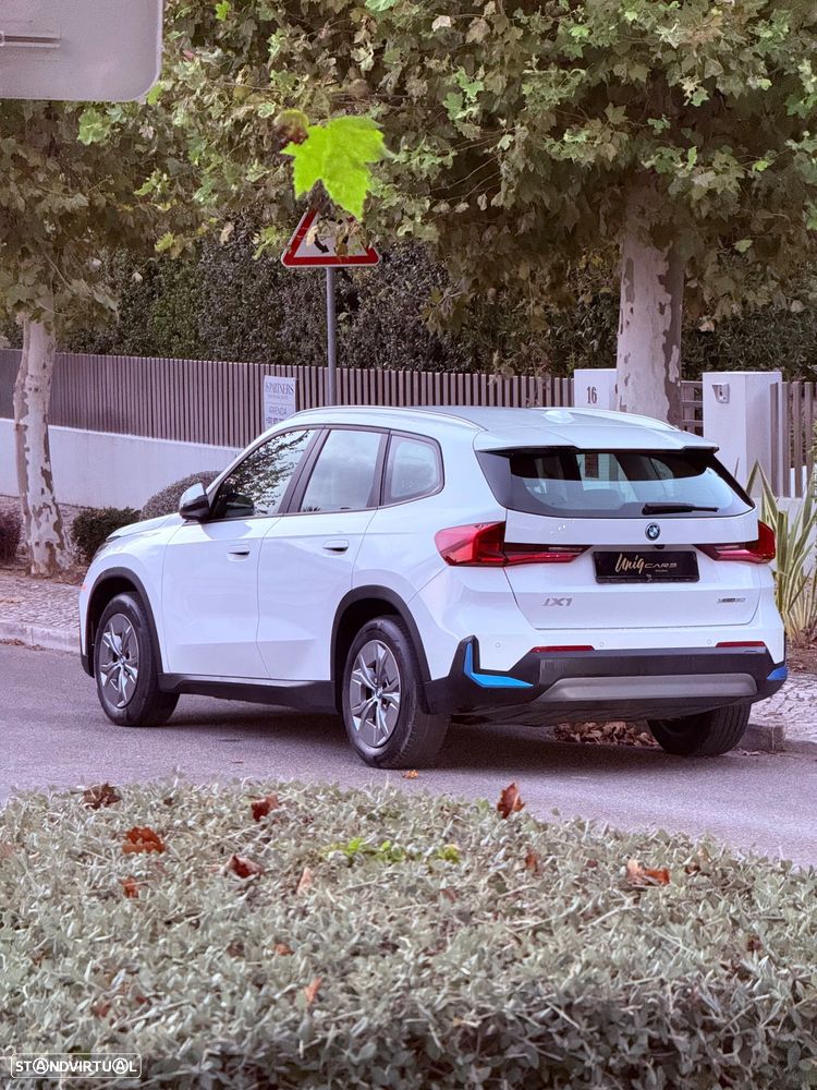BMW iX1 xDrive30 xLine - 13