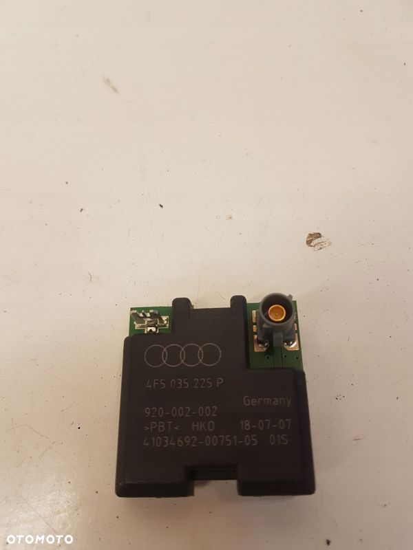 WZMACNIACZ ANTENOWY AUDI A3 A4 A6 4F5035225P - 2