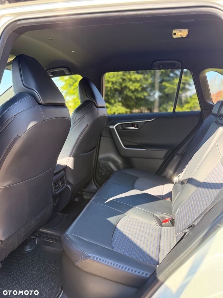 Toyota RAV4 2.5 Hybrid Selection 4x2 - 18