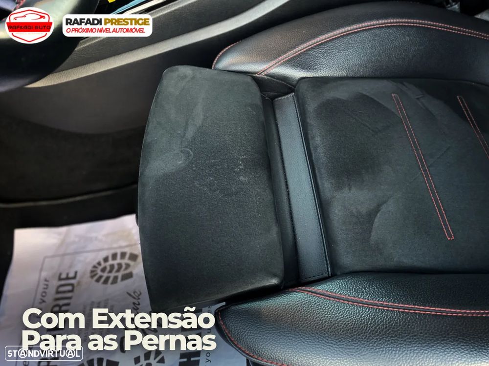 Mercedes-Benz A 250 e 8G-DCT AMG Line - 12