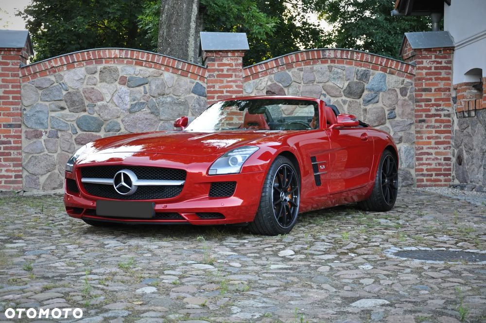 Mercedes-Benz SLS - 1