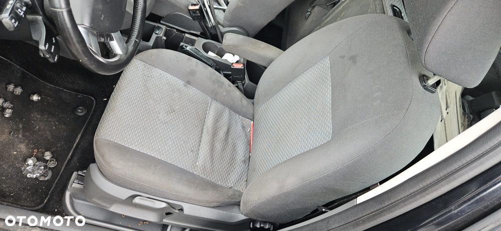FORD FOCUS C-MAX 1.8 DURATEC 03 - 06 - ZDERZAK TYL TYLNI F3 - 16