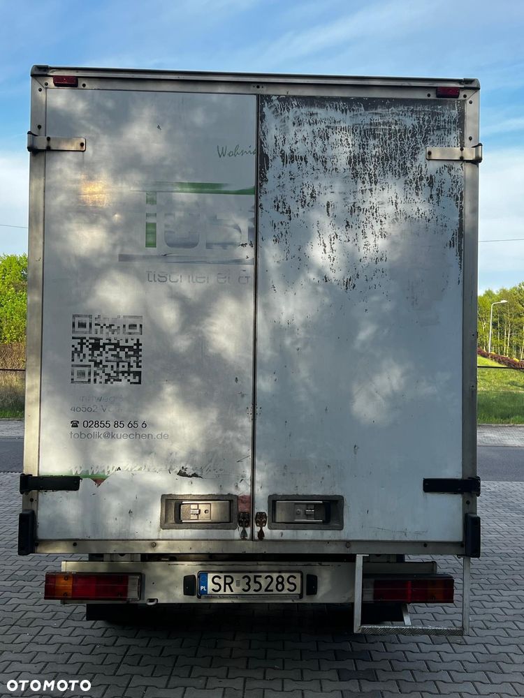 Mercedes-Benz Sprinter - 8