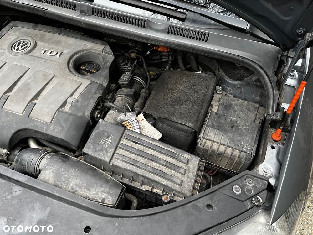 Volkswagen Golf Plus - 17